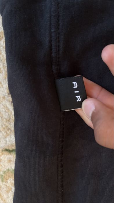 Продаю Оригинальный свитшот от Nike