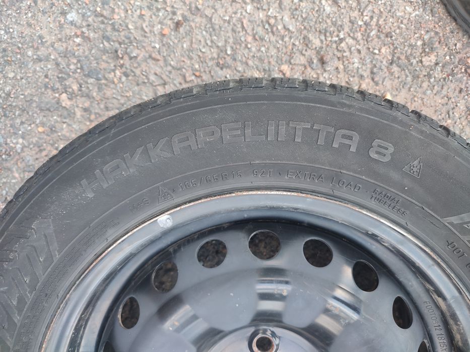 Продам резину зимнюю на дисках