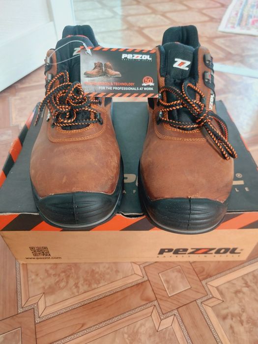 Обувь  от "PEZZOL