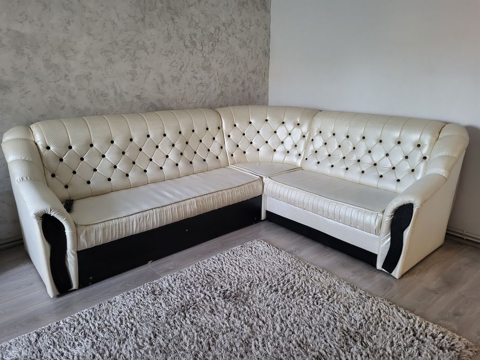 Vând colțar extensibil