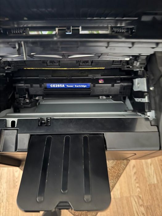 Продам,б/у МФУ НР М1132