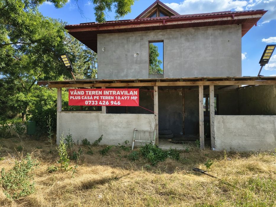 Teren intravilan cu casa
