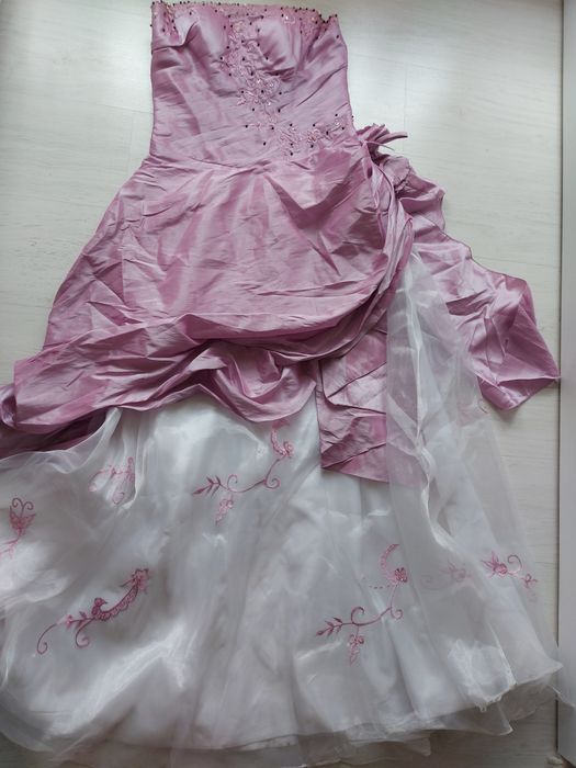 официални рокли         .