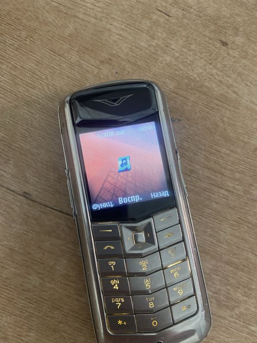 Vertu в оригенале