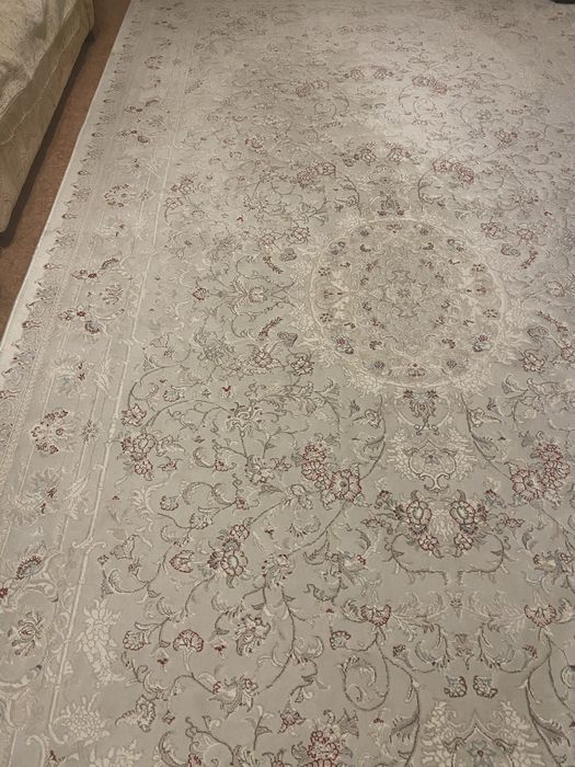 Продам ковер 2 х 4 м