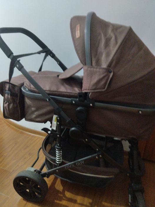 Детская коляска.