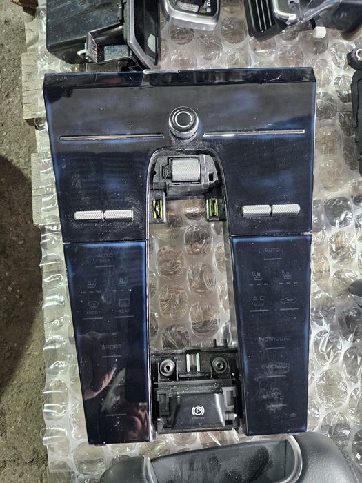 Управление/централна конзола за Porsche Cayenne 3