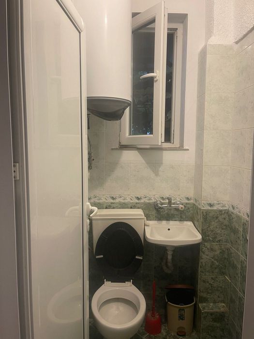 Отдавам обзаведена квартира под наем