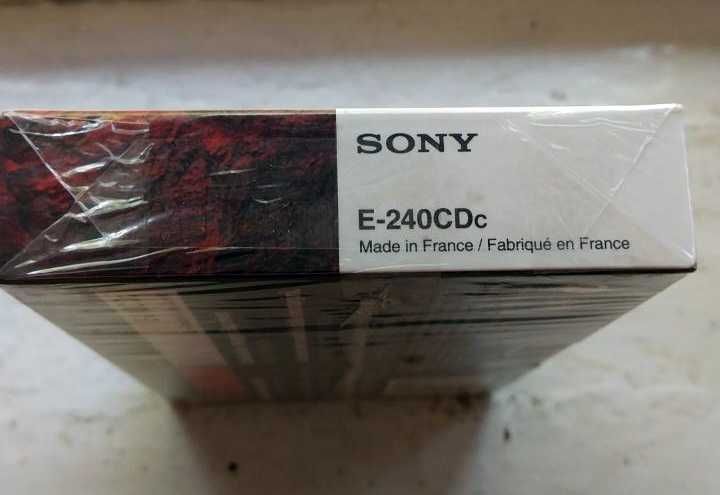 Видеокассета 240минут запечатанная