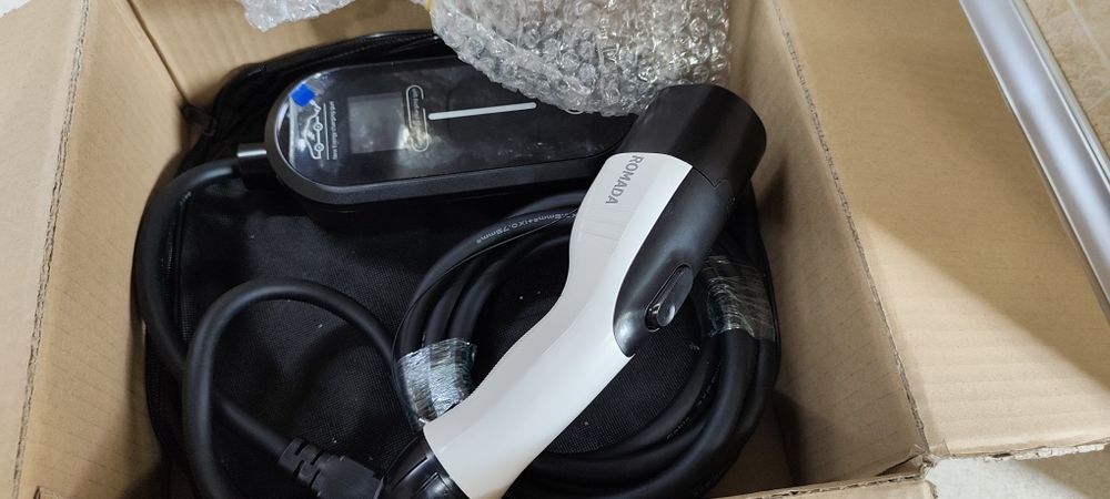 Зарядное устройство от Фирмы "ROMADA" Оригинал.

Производство Китай.