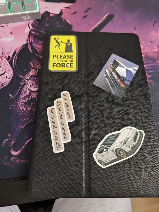 Lenovo tablet fhd plus