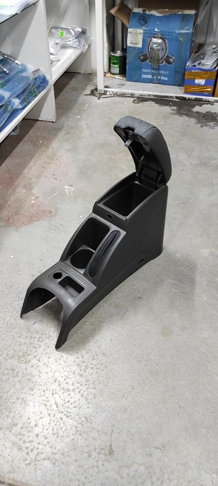 Подлокотник на Cobalt-R4