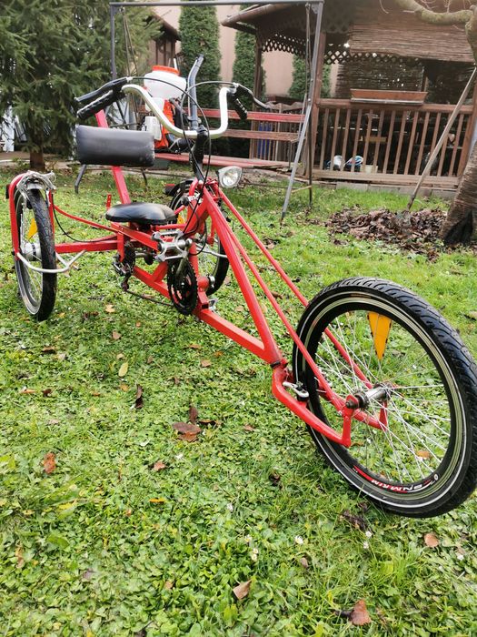 Tricicleta cu pedale tip chopper