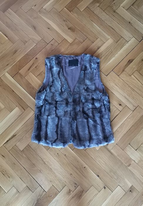 Дамско елече естествен пух размер S-M