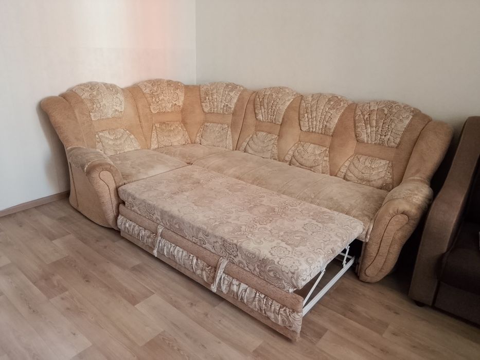 Продам угловой диван