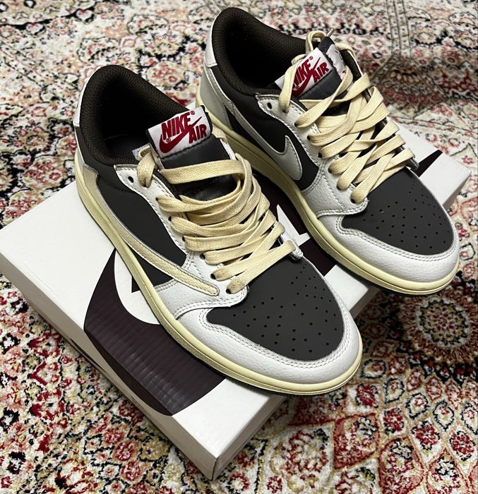 Nike Air Jordan 1 Low x Travis Scott Reverse Mocha