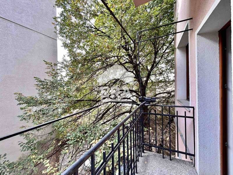 Дава се под наем Офис в София, Докторски паметник - 140 кв.м за 1200 € - Снимка #6