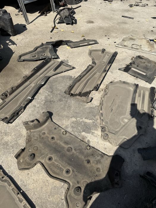 Кори под двигател скоростна кутия купе bmw x5 f15 f16 бмв ф15 ф16 кори