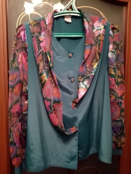 Джинсы на девушку