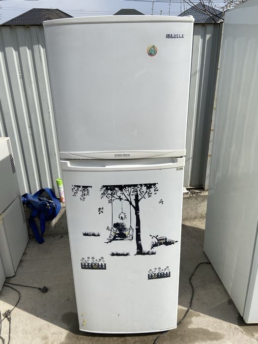 Холодильник бу доставка есть