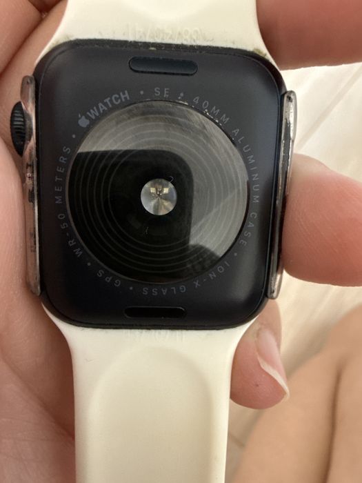 Часы Apple watch SE