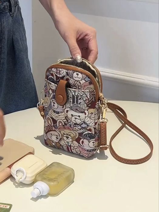 Мини-сумка с мишками через плечо