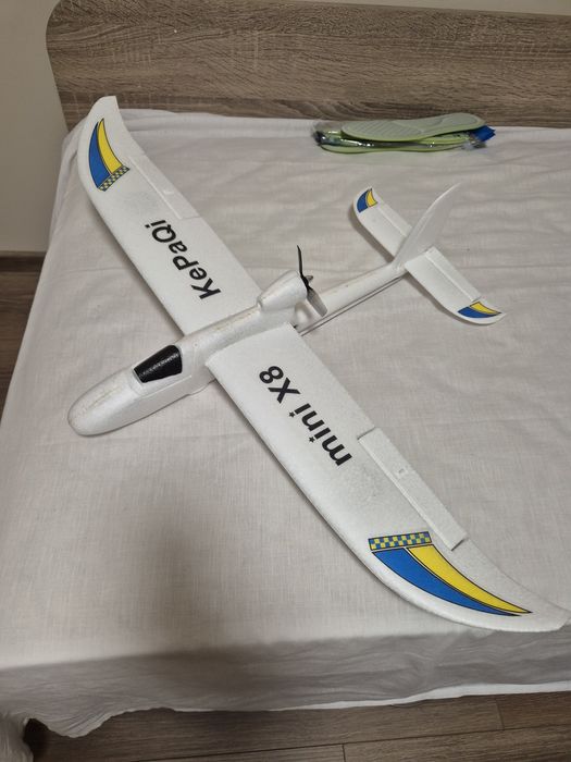 Продавам RC самолети