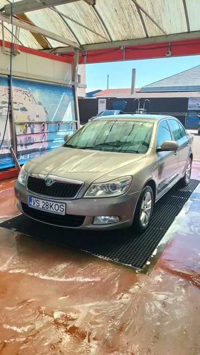 SKODA Octavia 2010 — imagine 3