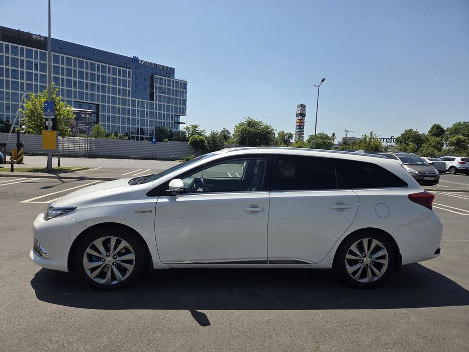 TOYOTA Auris 2016 — imagine 3