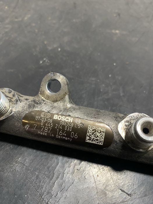 Rampa injectoare BMW Seria 3 E90 E91 320d M47 2.0diesel 163cp