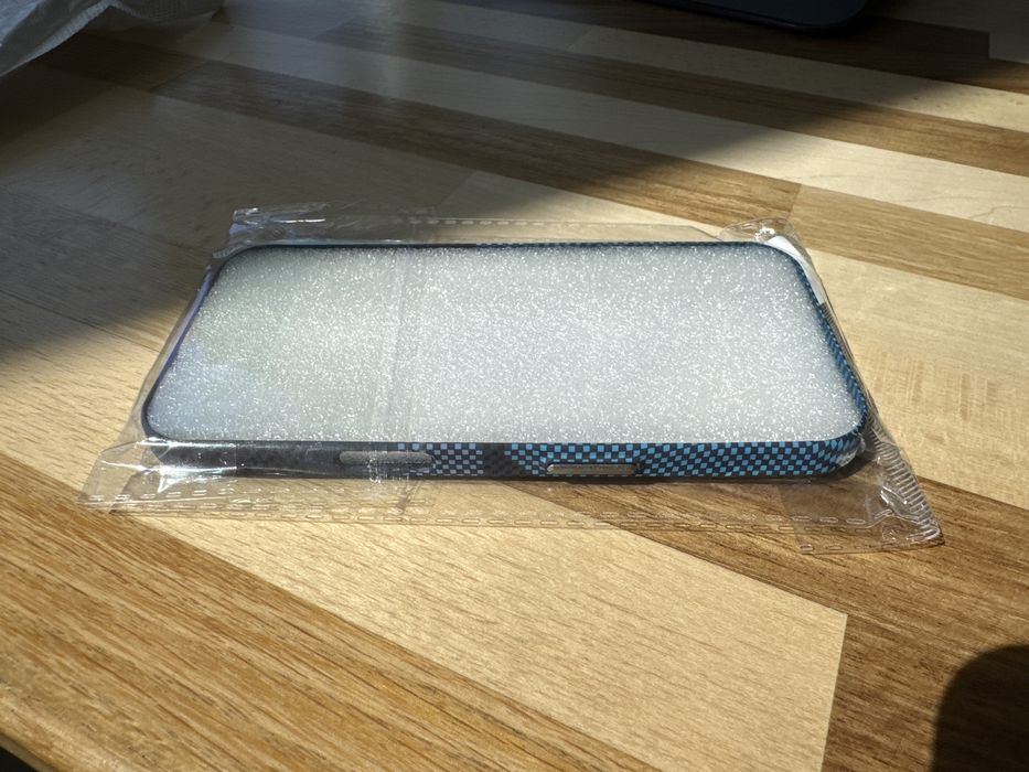 Карбонов/Кевларен калъф за Iphone 16