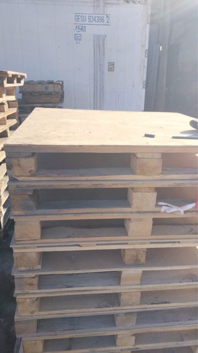 Продам поддоны с настилом