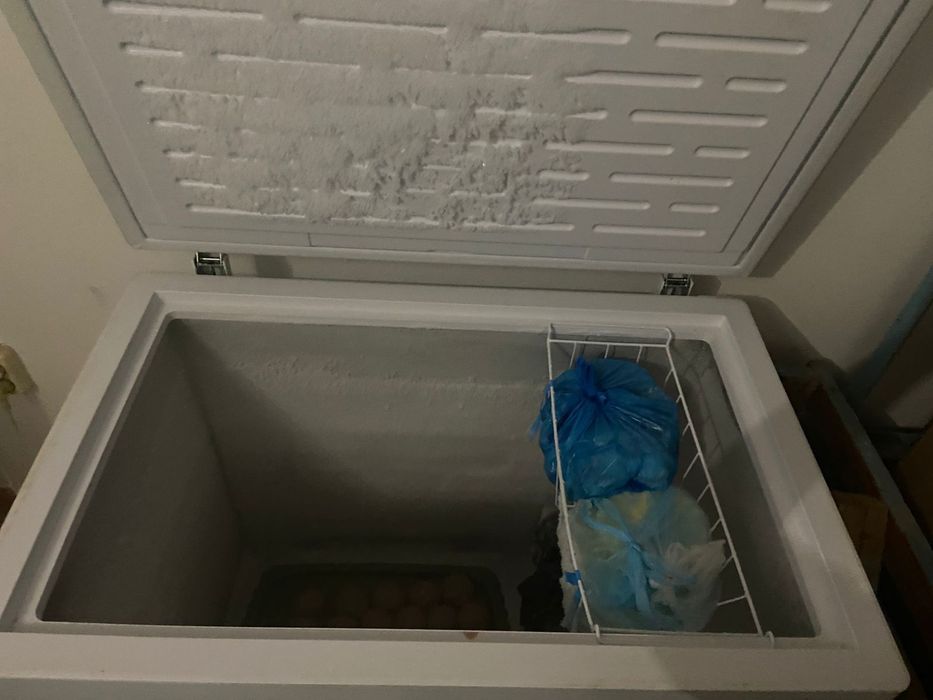 Продам морозилку