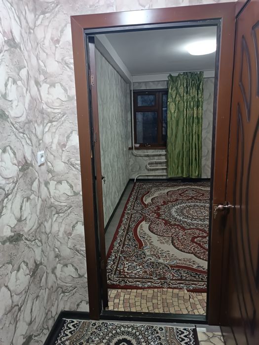 Аренда. Сдаётся комната в малосемейке по улице Буюк Ипак ТТЗ базар.