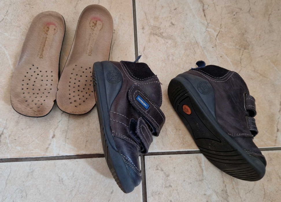 Ghetuțe băiețel mas.25 biomecanics