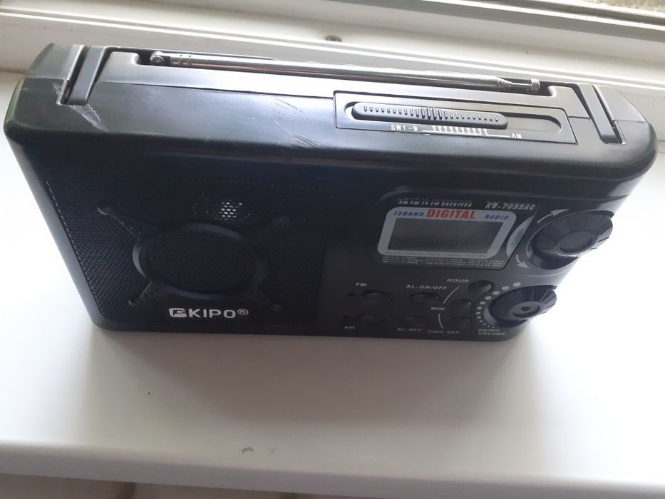 Продам радио 3000тенге