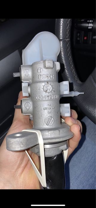 Спирачна помпа Сузуки