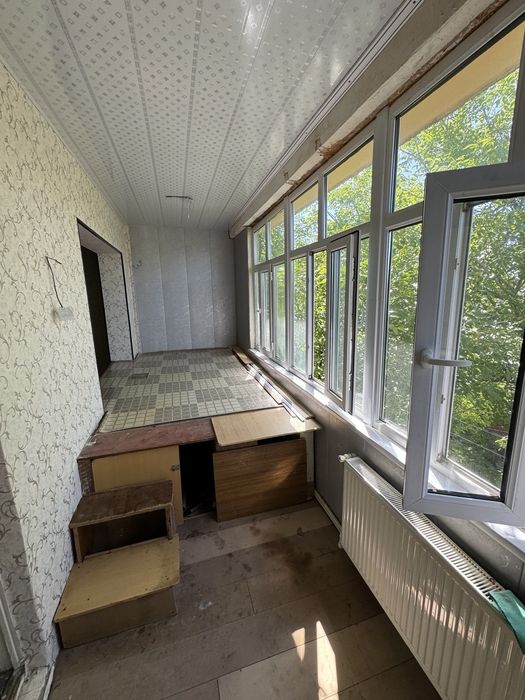 Продаётся 2-х комнатная квартира в Чирчике