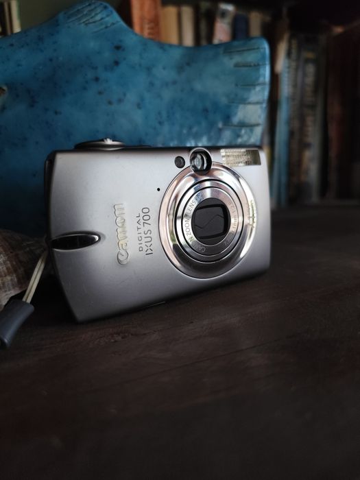 Дигитален фотоапарат Canon Ixus 700