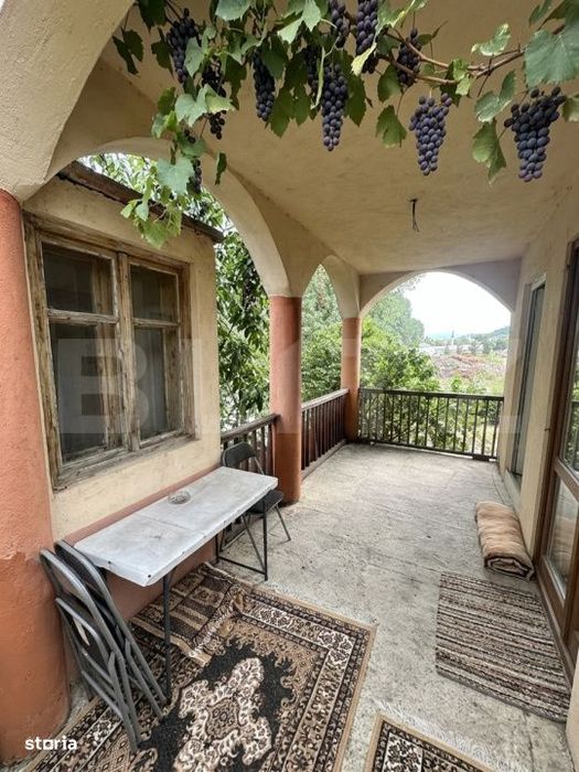 Casa de vanzare, 400 mp, teren 500 mp, zona Sud