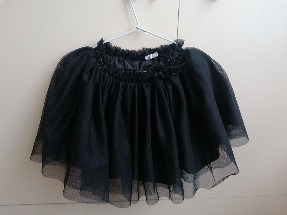 Тюлена пола с брокат H&M