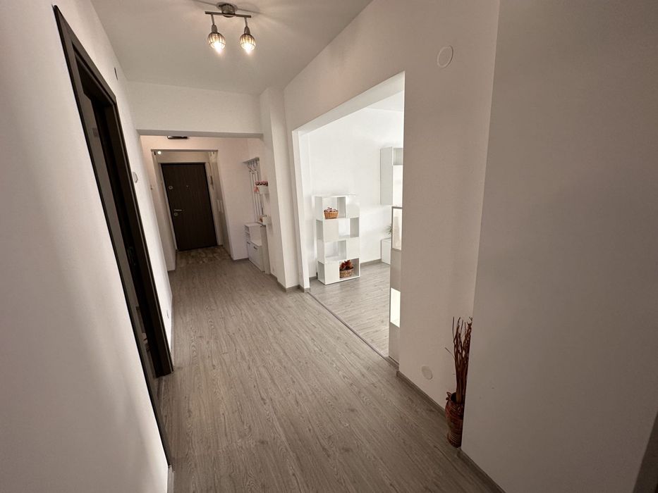 2 camere ultracentral Pitești | Renovat integral | Mobilat și utilat