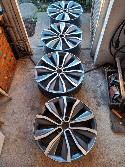 Джанти Nisan Рено 19