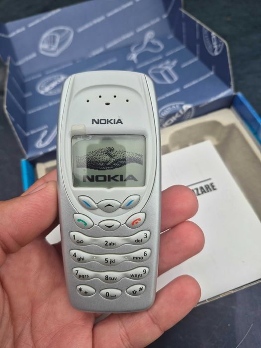 Nokia 3410 impecabil la cutie Ca NOU (folie display)
