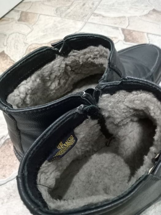 Продам зимню мужские сапоги