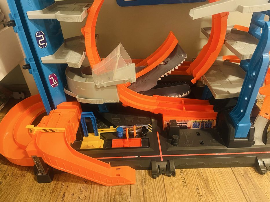 Parcare hot wheels rechin