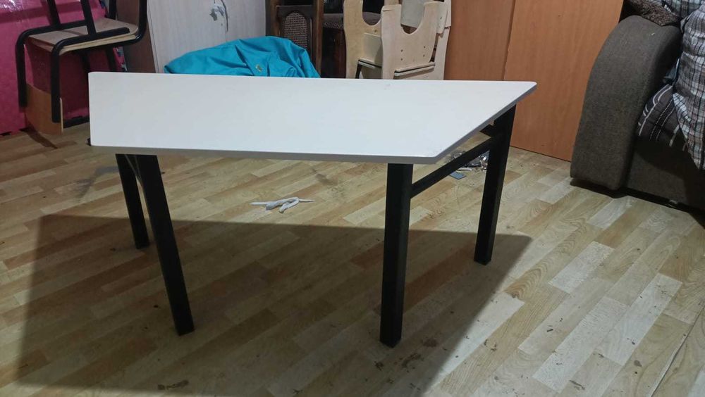 продам парты трапеция