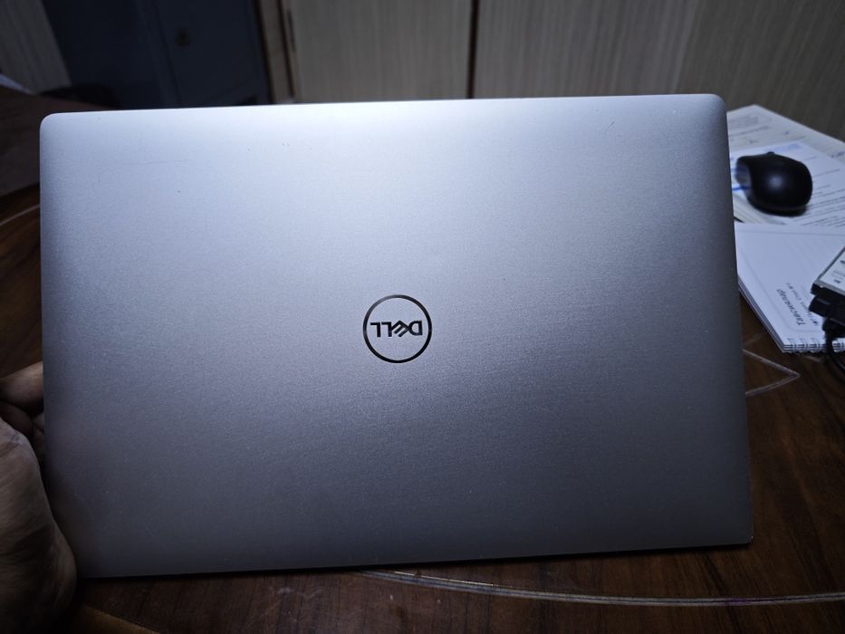 Dell Precision 5540 16gb ga 512gb SSD Touch 15.6m2 Core i7-9850H 2.4 G