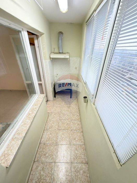 Гарсониера за продажба в жк.Владислав Варненчик, гр. Варна ДК - № 4489