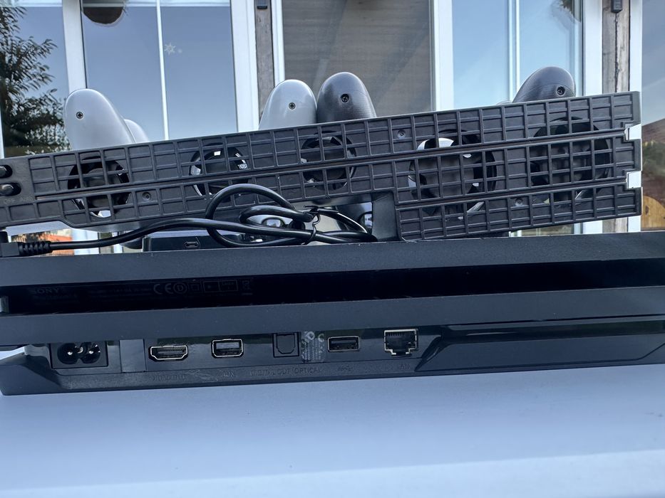 ps 4pro +4 manete +racitor